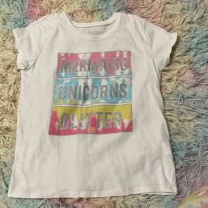 I am selling a kids 7/8 medium short sleeve tee.